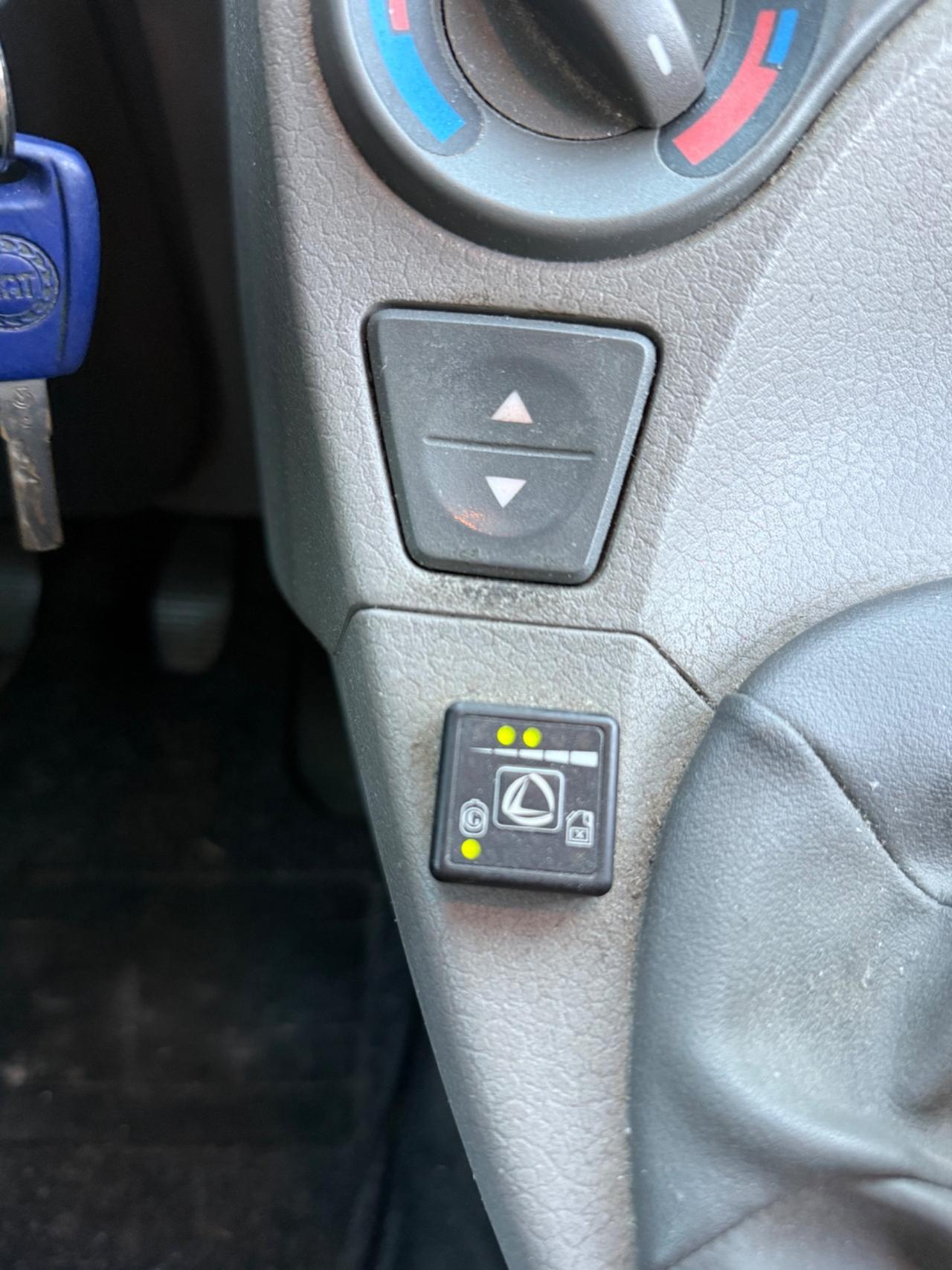 Fiat PANDA 1.2 GPL NEOPATENTATI BOMBOLA GPL 2033