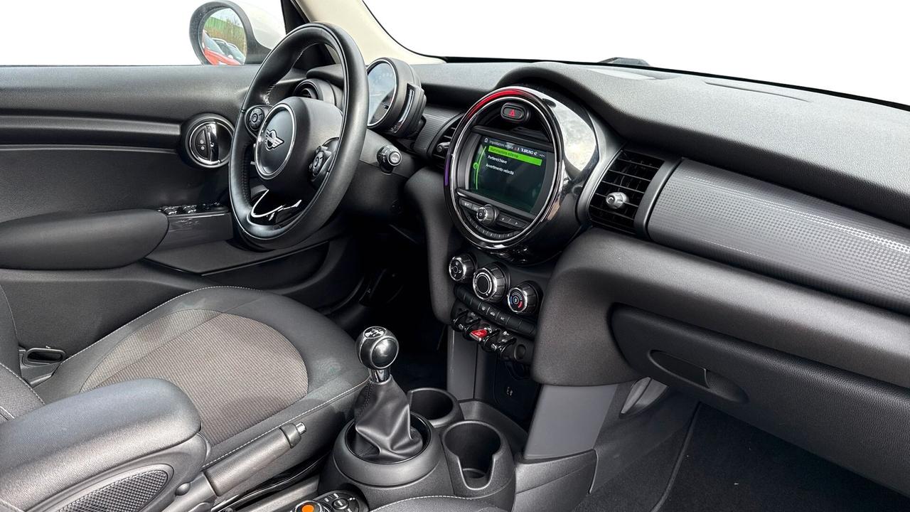 Mini Mini 1.5 Cooper D 5 porte