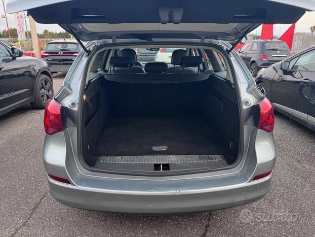 Opel Astra 1.7 CDTI 110CV Sports Tourer Cosmo Flee
