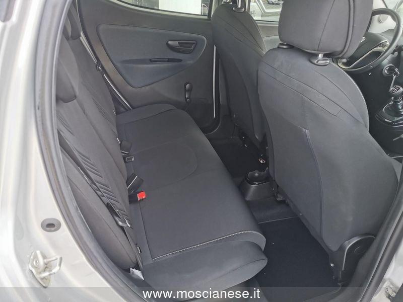 Lancia Ypsilon 1.0 FireFly 5 porte S&S Hybrid Gold