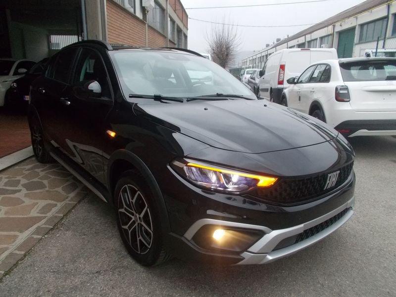 FIAT Tipo Cross 1.5 T4 130cv Hybrid DCT Cross 338.7575187 MASSARI MARCO KM. ZERO