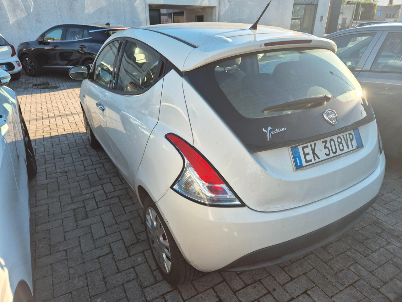 Lancia Ypsilon 1.2 69 CV 5 porte S&S Platinum
