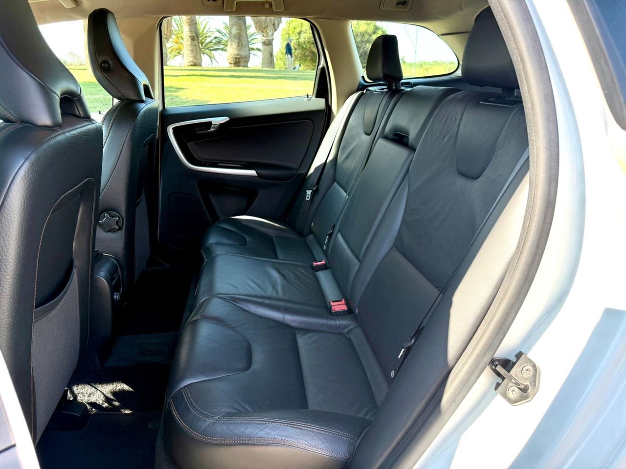 Volvo XC 60 2.0 Diesel 163 CV- Anche Permuta