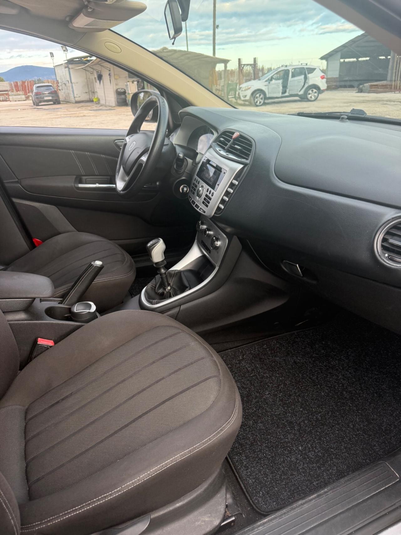 Lancia Delta Diesel 1.6 MTJ UNIPROPRIETÀ neopatentati ok