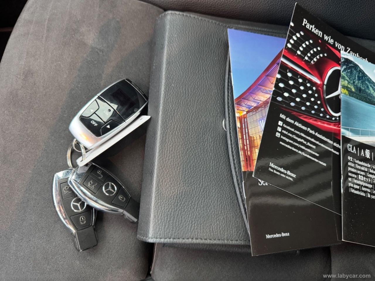 MERCEDES-BENZ GLA 220 d AMG Automatic Premium NAVI LED PELLE