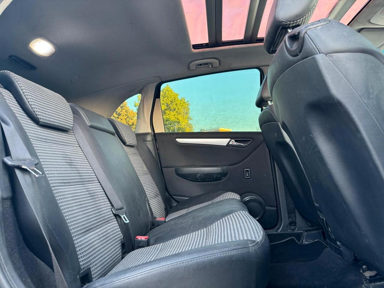 MERCEDES - Classe B - 180 CDI - NEOPATENTATI - FINANZIABILE