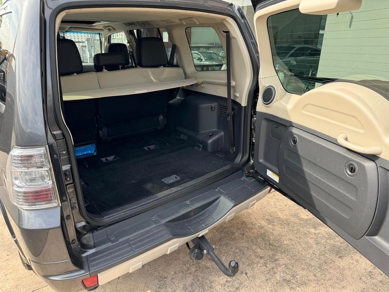 Mitsubishi Pajero 3.2 DI-D 16V aut. 5p. Instyle DPF
