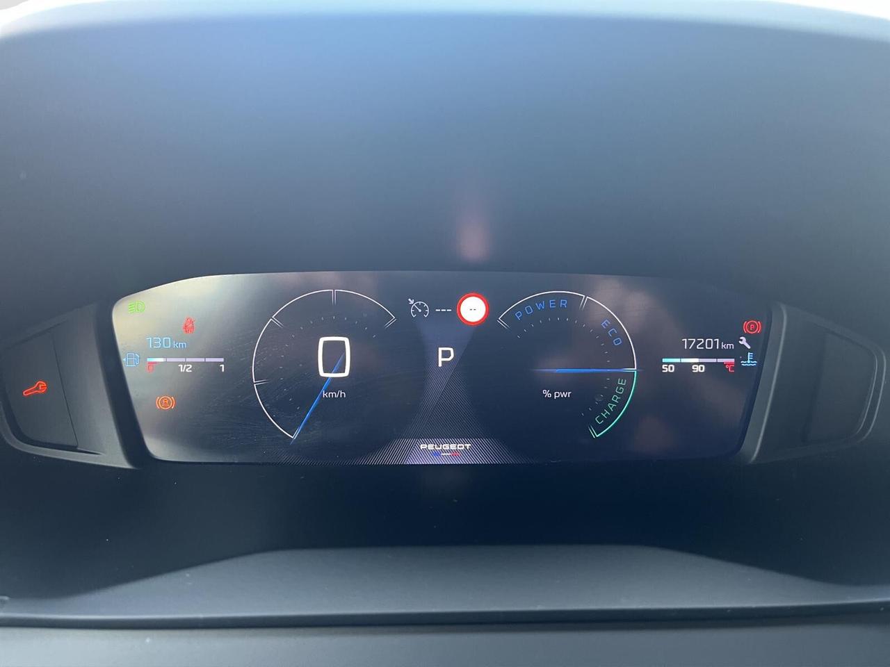 Peugeot 2008 Hybrid 145cv Allure automatica 2025