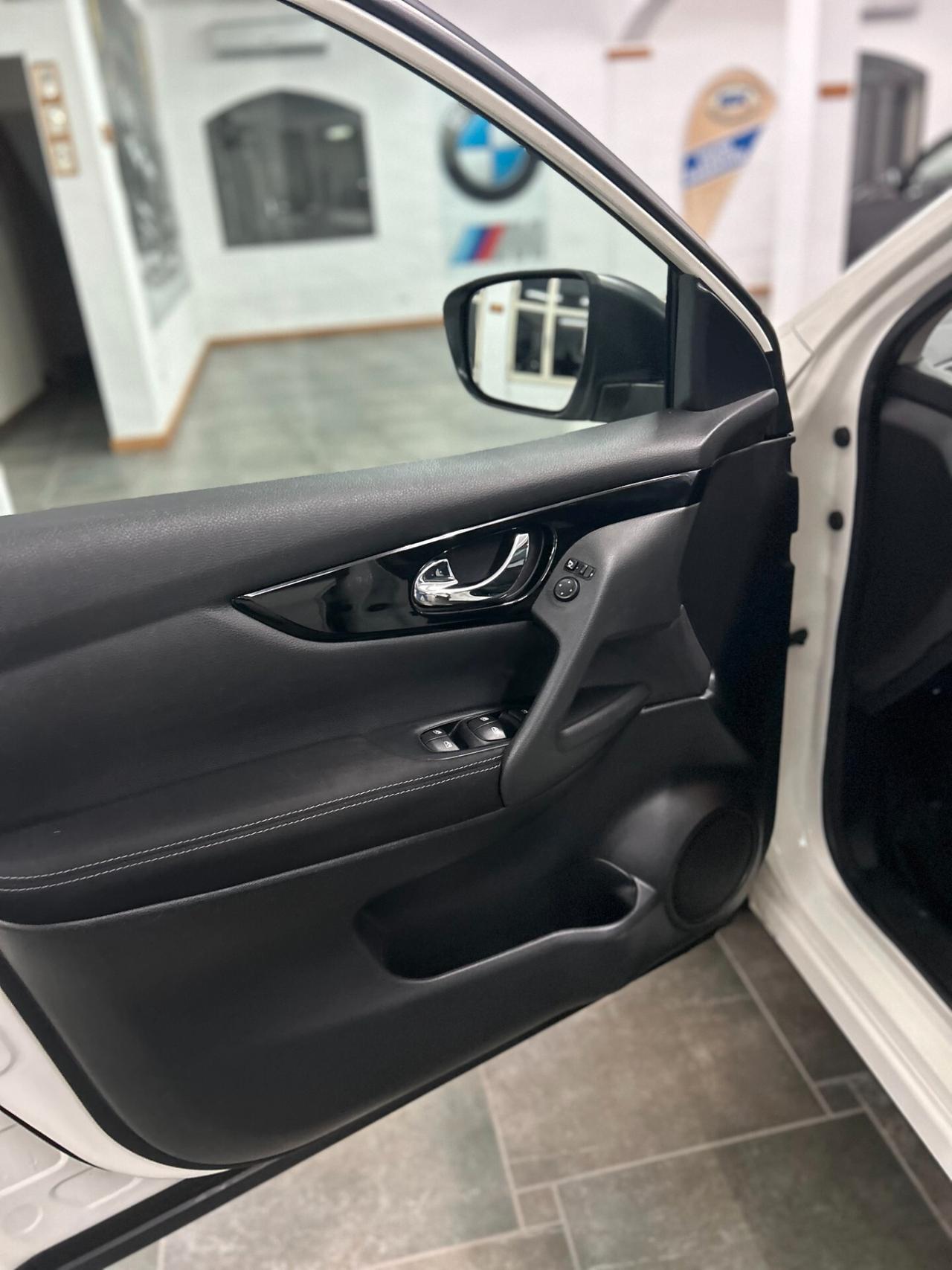 Nissan Qashqai 1.5 dCi N-Connecta - 06/2018