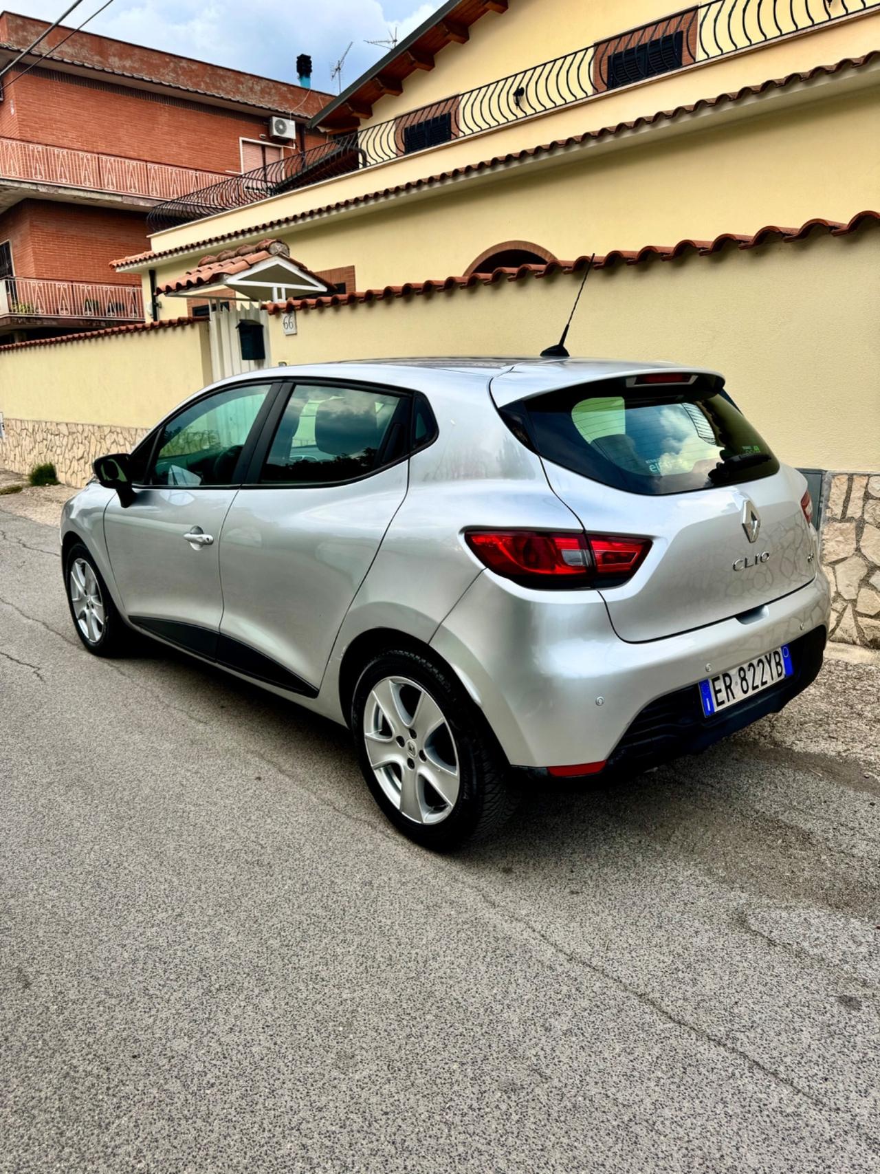 Renault Clio 1.5 dCi 75CV 5 porte Costume National