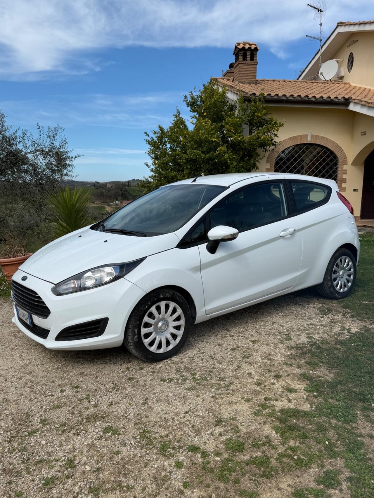 Ford Fiesta 1.4 3p. Bz.- GPL Titanium