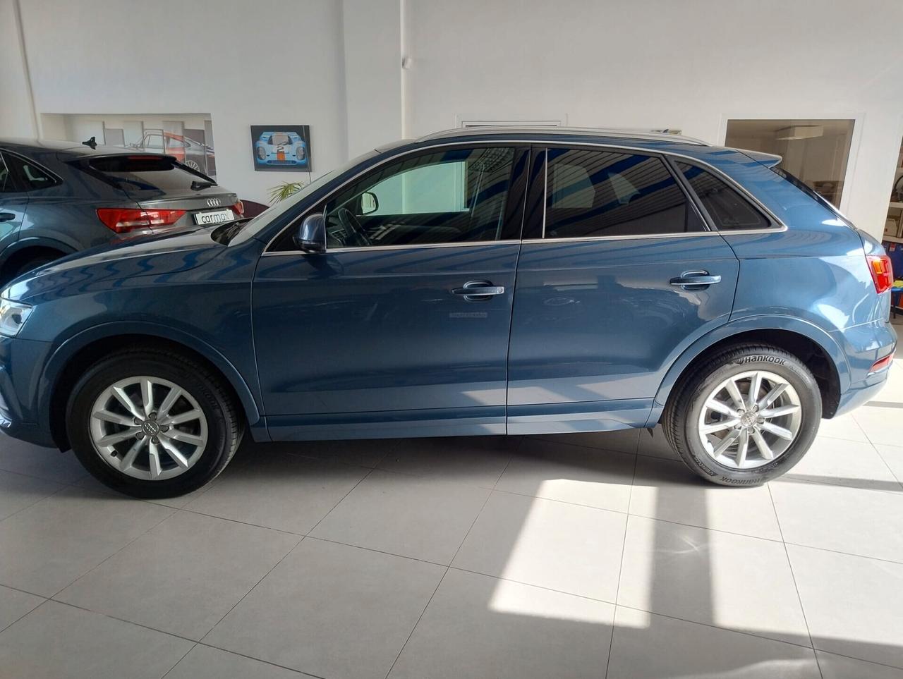 Audi Q3 2.0 TDI 150 CV Business