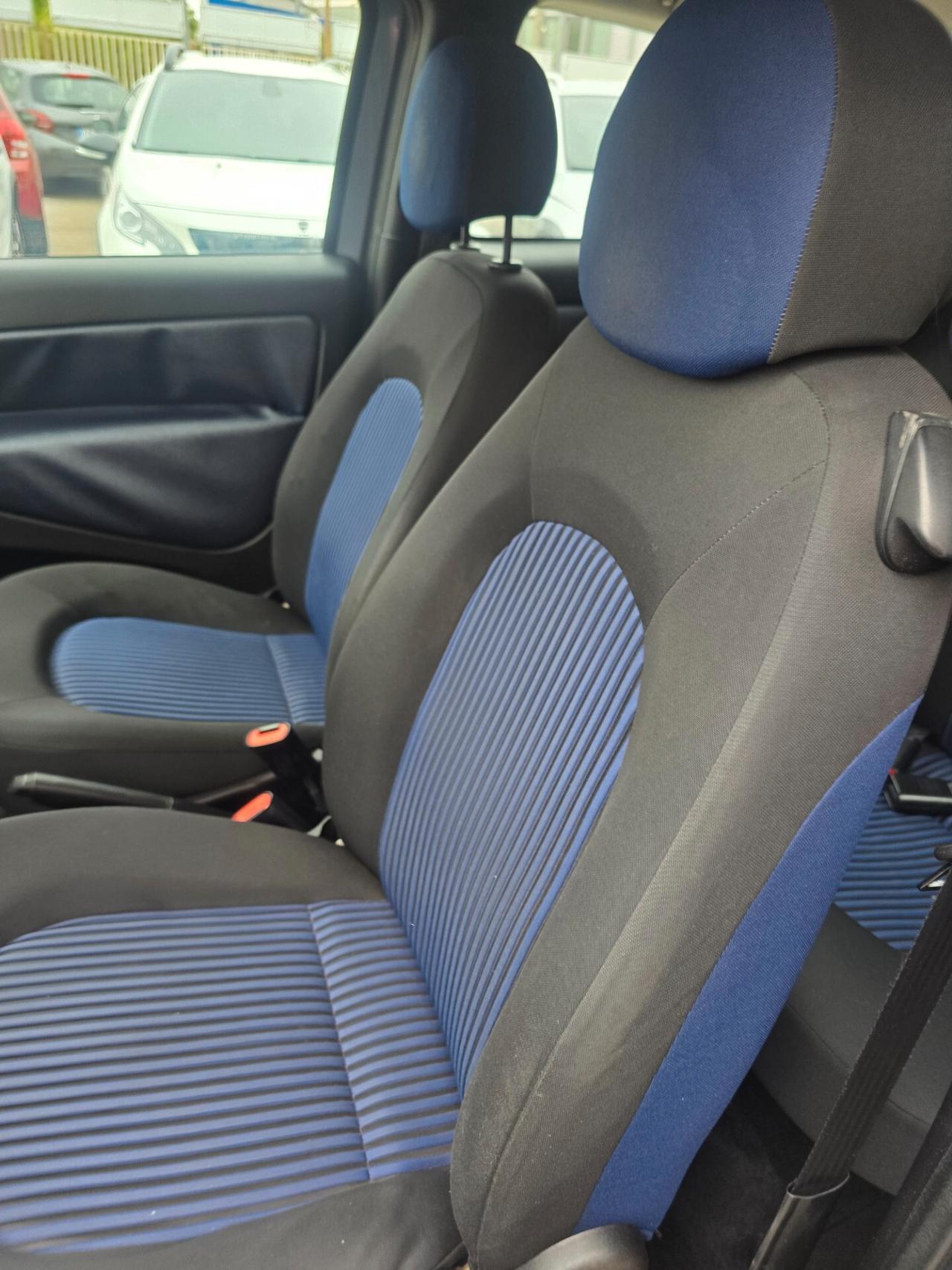 Lancia Ypsilon 1.2 Oro Gpl