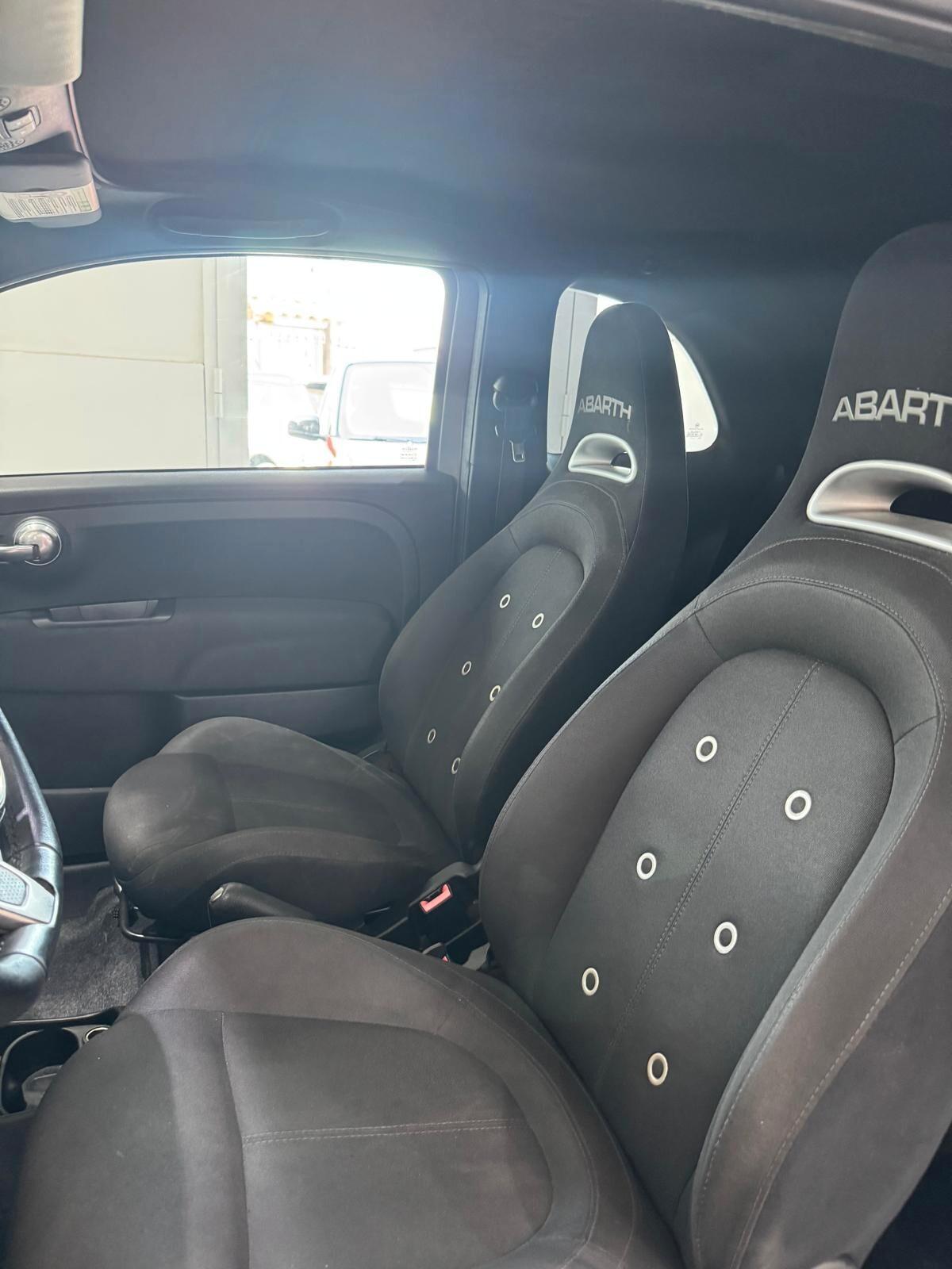Abarth 500 C 1.4 Turbo T-Jet