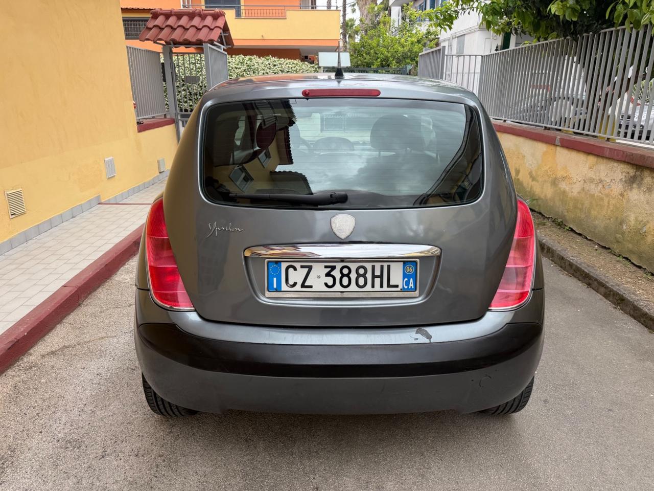 Lancia Ypsilon 1.2 Argento