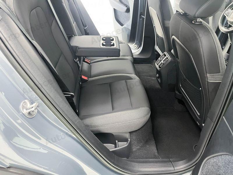 Volvo XC40 PURE ELECTRIC SINGLE MOTOR FWD PLUS