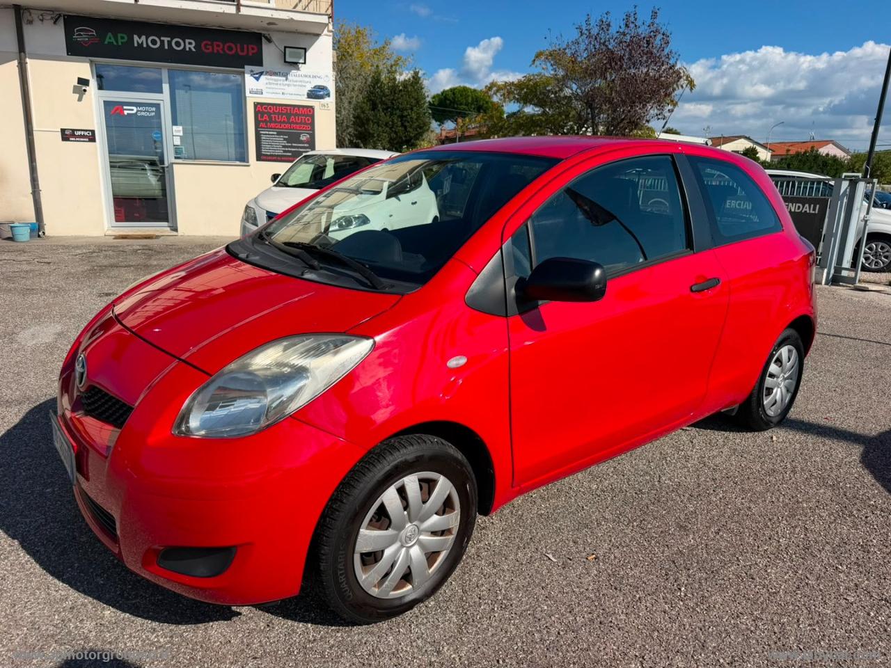 TOYOTA Yaris 1.0 3p. NOW ECO