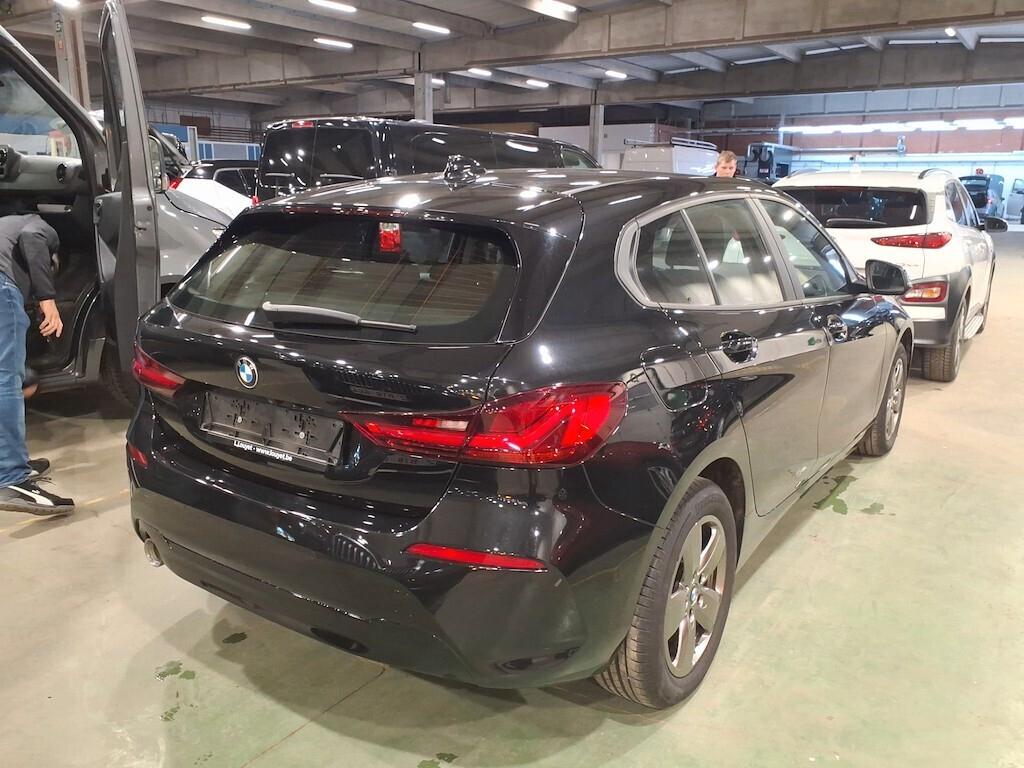 BMW 116D 115CV 6M. BUSINESS ADVANTAGE ( FARI LED - BMW DIGITAL COCKPIT - CRUISE - NAVI - MIRROR - PDC - TELECAMERA POST. )