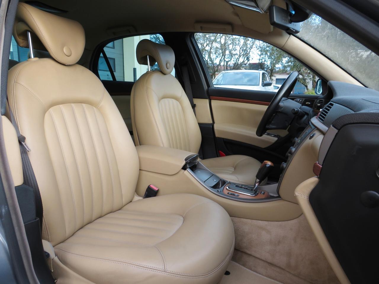 Lancia Thesis 3.0 V6 24V aut - 6 cilindri Busso - pelle beige