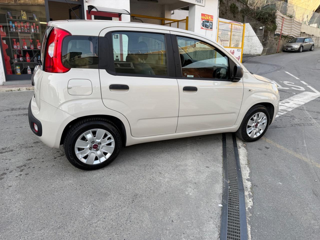 FIAT PANDA 1.2 NEOPATENTATI KM 64 MILA !!!