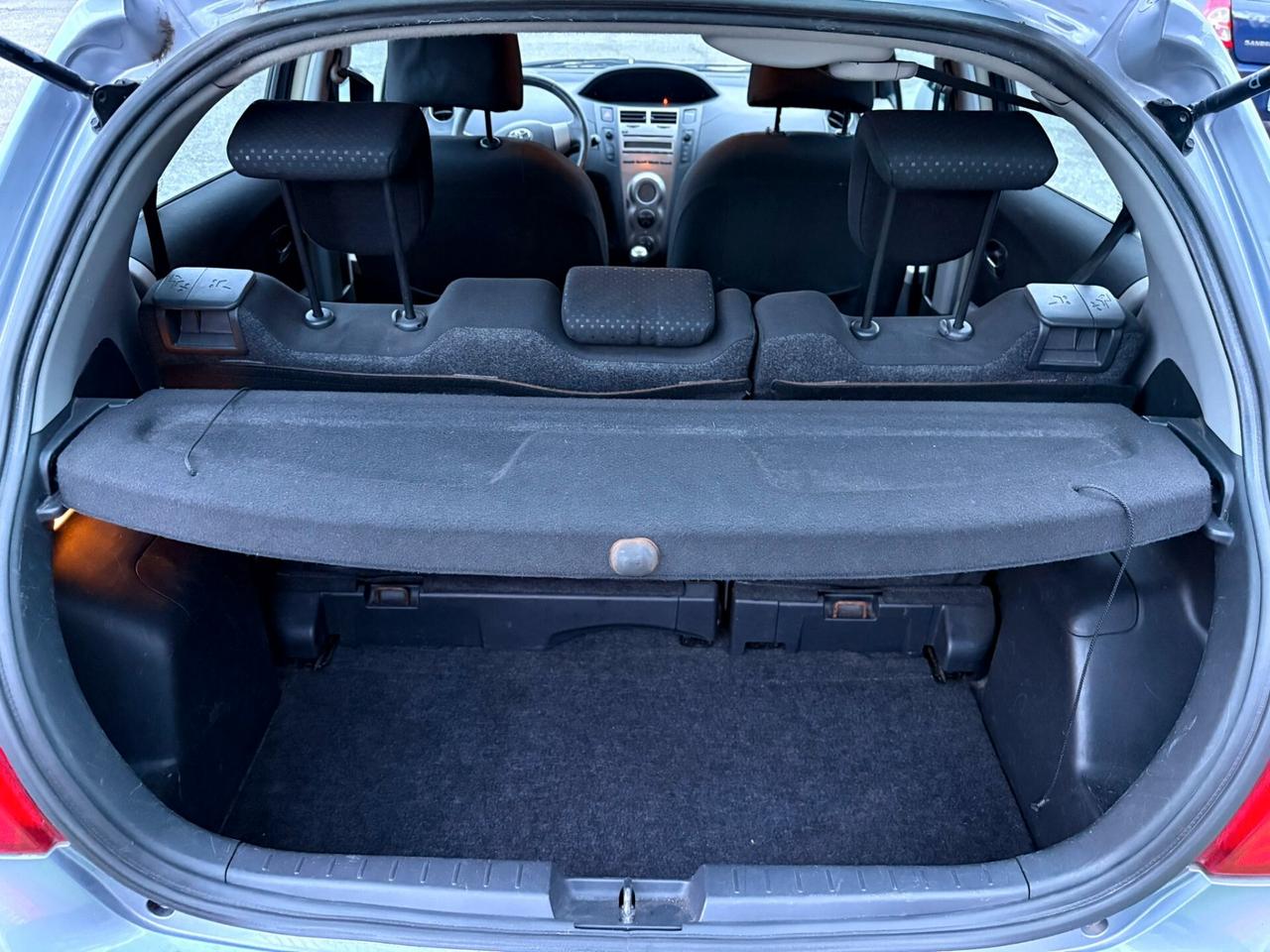 Toyota Yaris 1.0 5 porte Sol