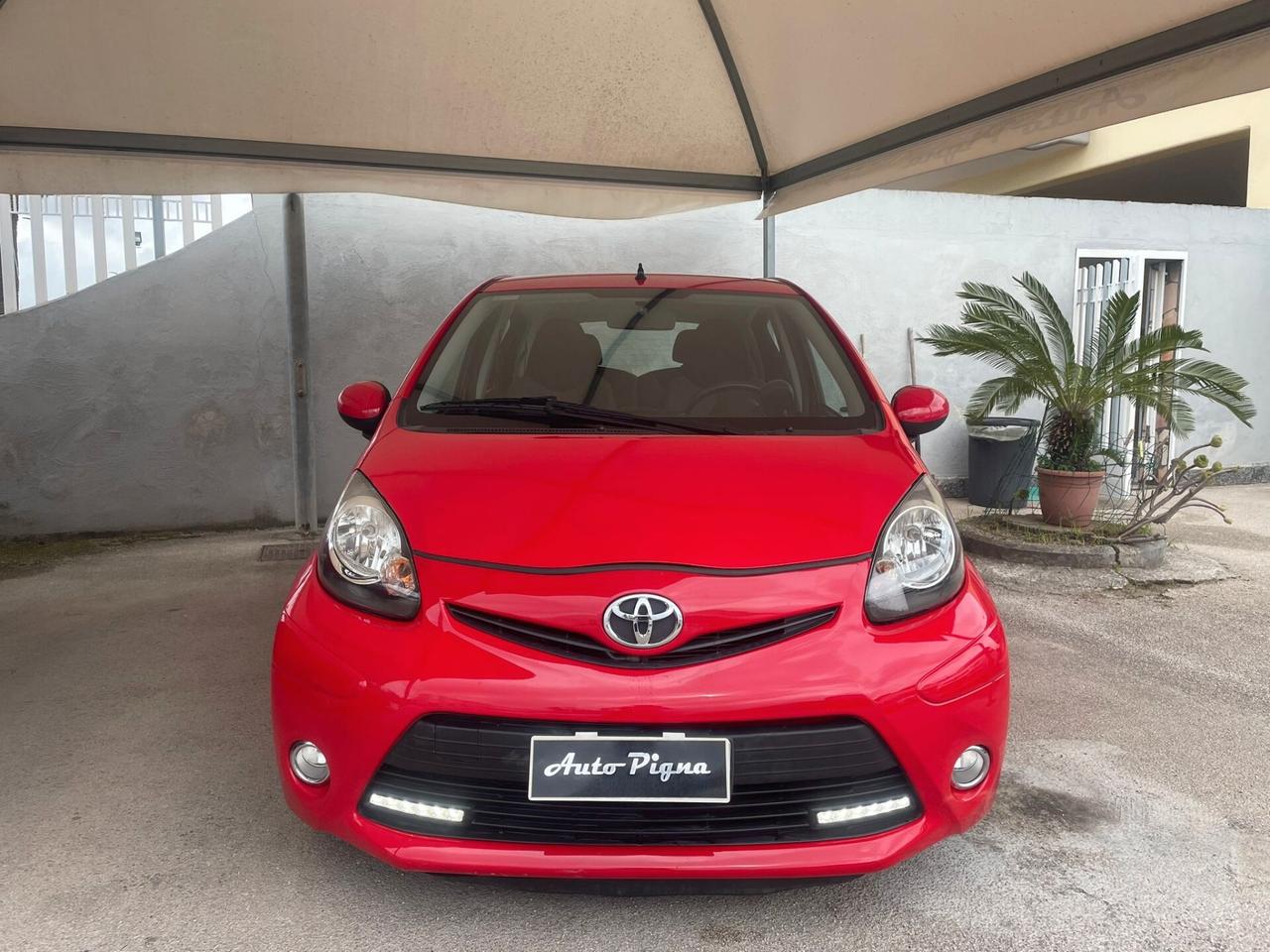Toyota Aygo 1.0 12V VVT-i 5 porte Tobasco MMT automatica