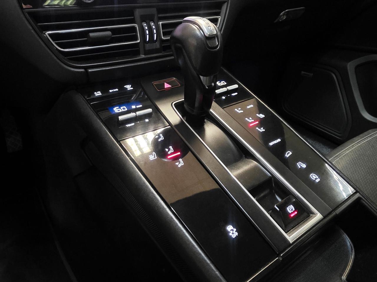 Porsche Macan 2.0 265cv