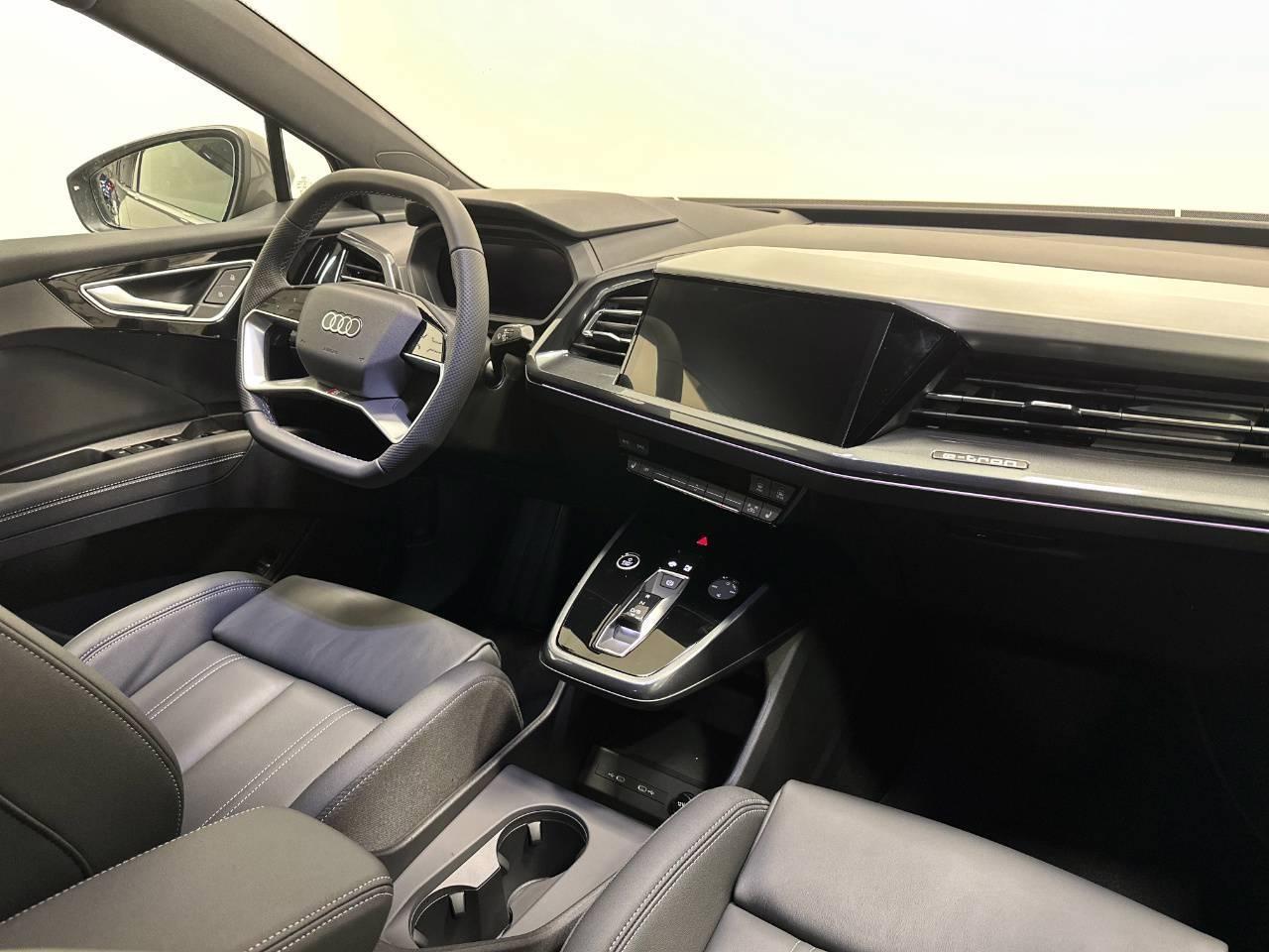 AUDI Q4 40 E-TRON S-LINE EDITION - RENT TO BUY