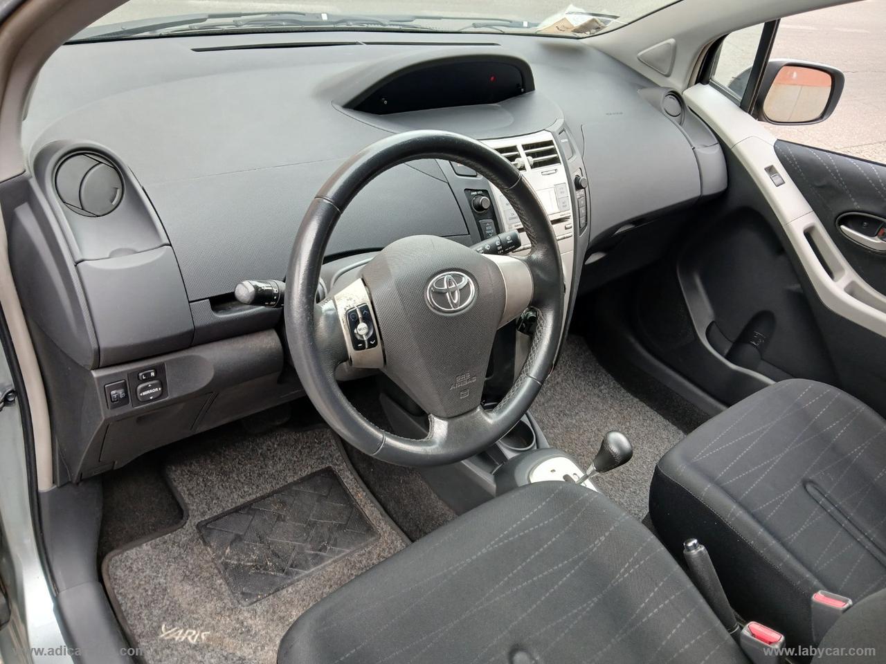 TOYOTA Yaris 1.3 5p. M-MT Sol
