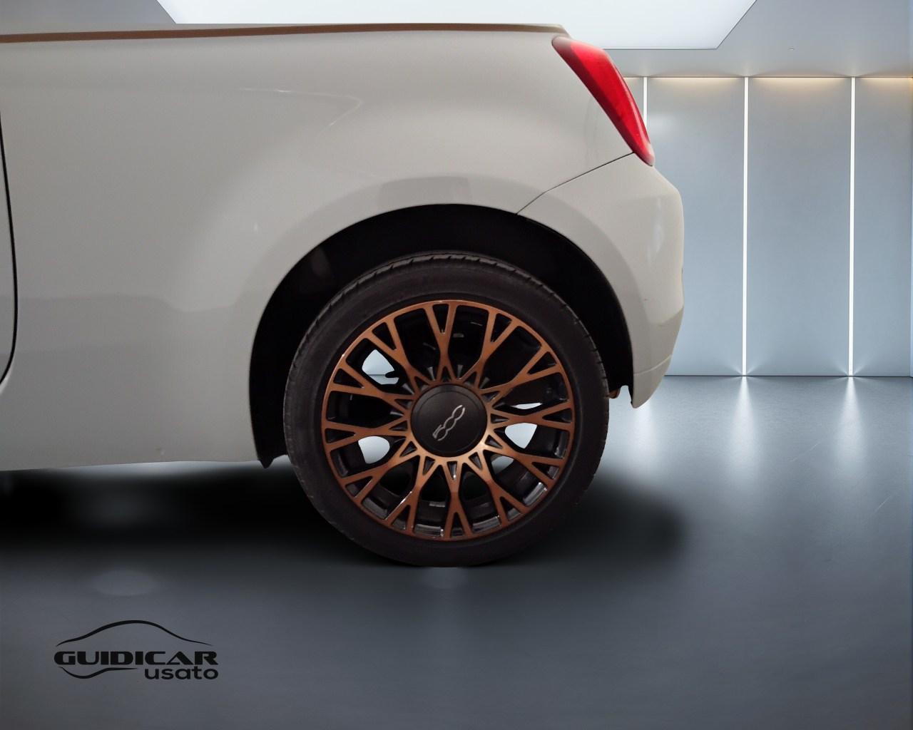FIAT 500 III 2015 - 500 1.2 Collezione 69cv c/sensori parcheggio