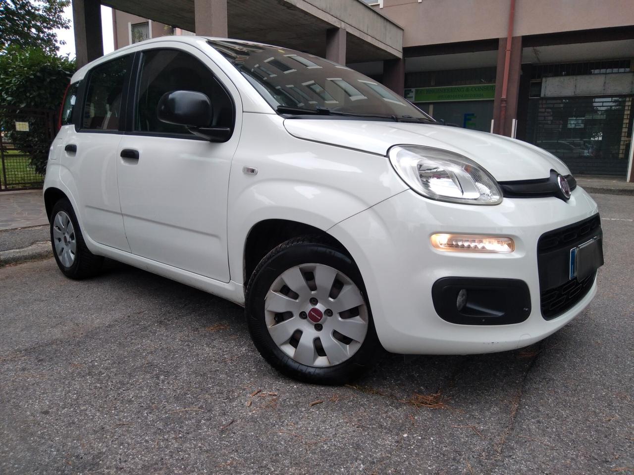 Fiat Panda 1.2 69cv Easy euro6 x neopatentati