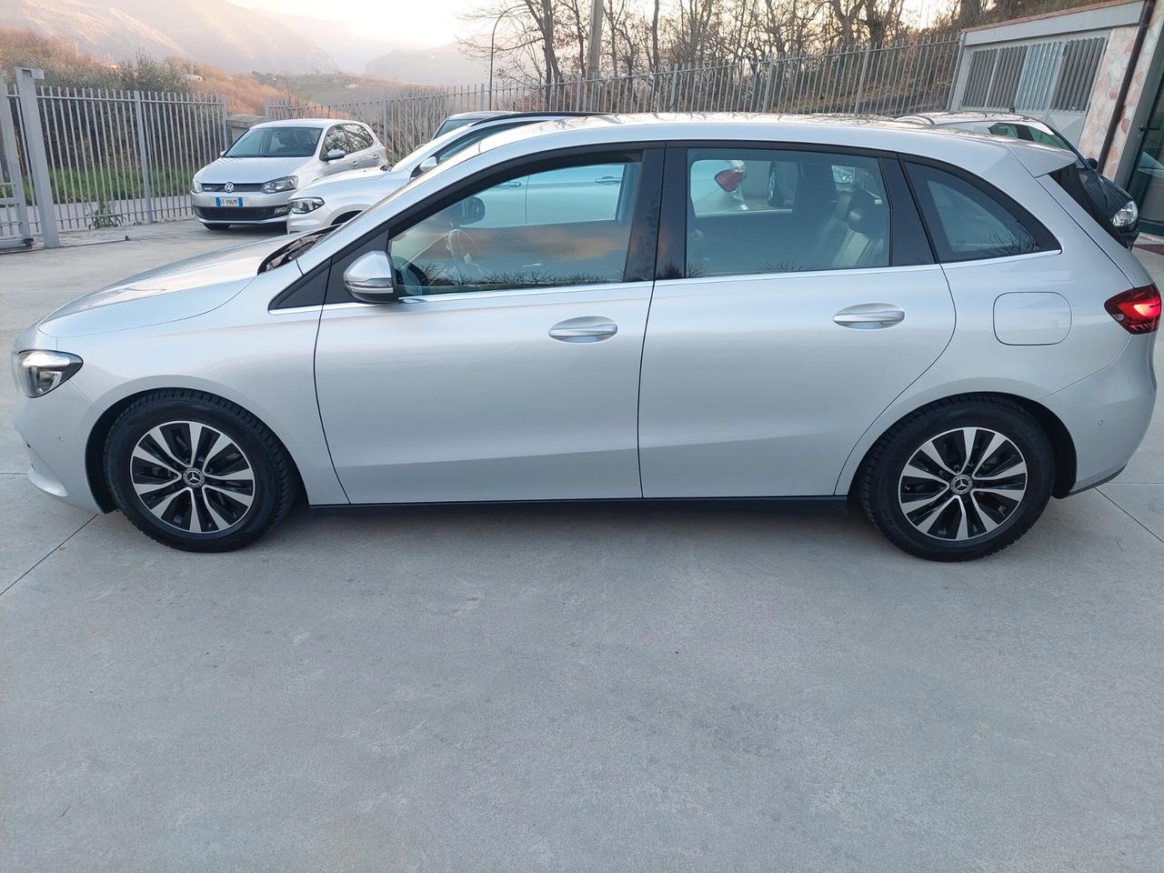 Mercedes-benz B 180 d Automatic AMG Line Premium