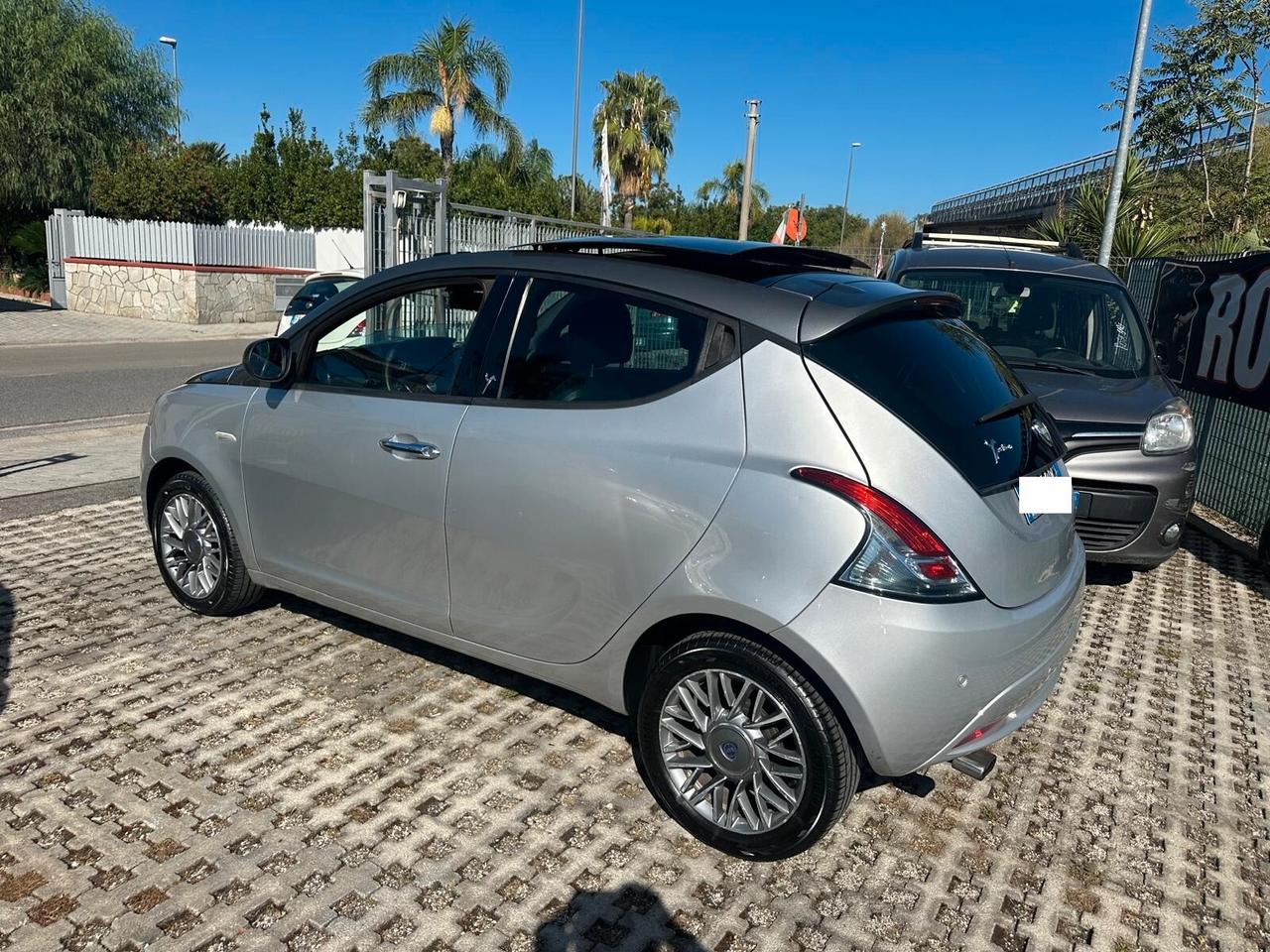 Lancia Ypsilon 900 twinair Gpl Platino-2011