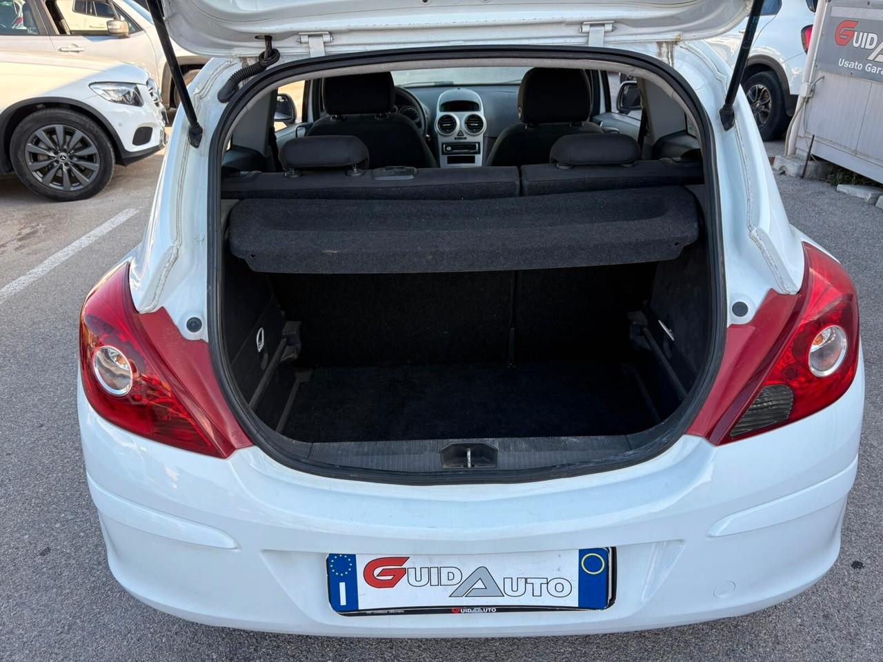 Opel Corsa 1.2 3 porte Sport