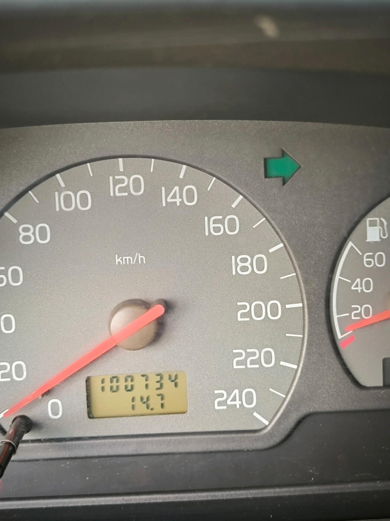 Volvo V40 2.0 16V cat
