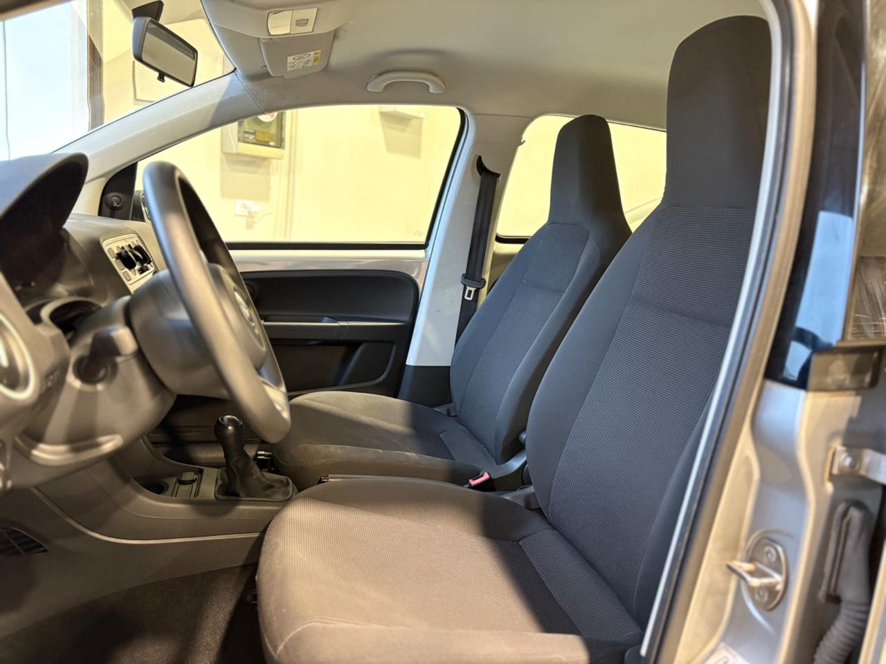 Volkswagen up! 1.0 75 CV 5p. high