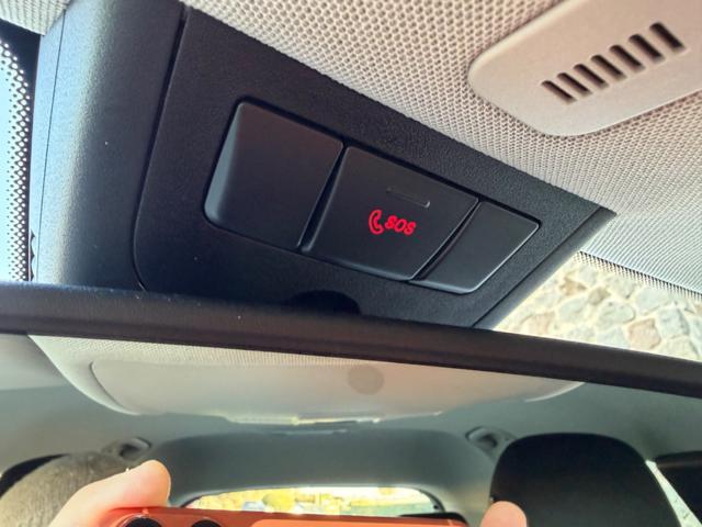 MERCEDES-BENZ GLA 180 PACK NIGHT+NAVI+FULL LED+R.CAM+PORT.ELETTRICO