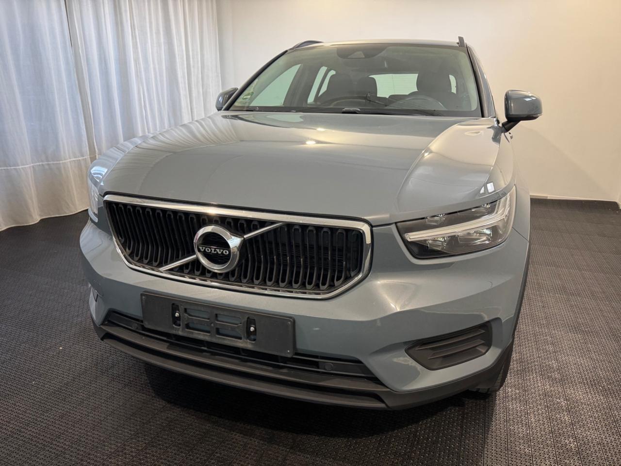 Volvo XC40 D3 Momentum Core