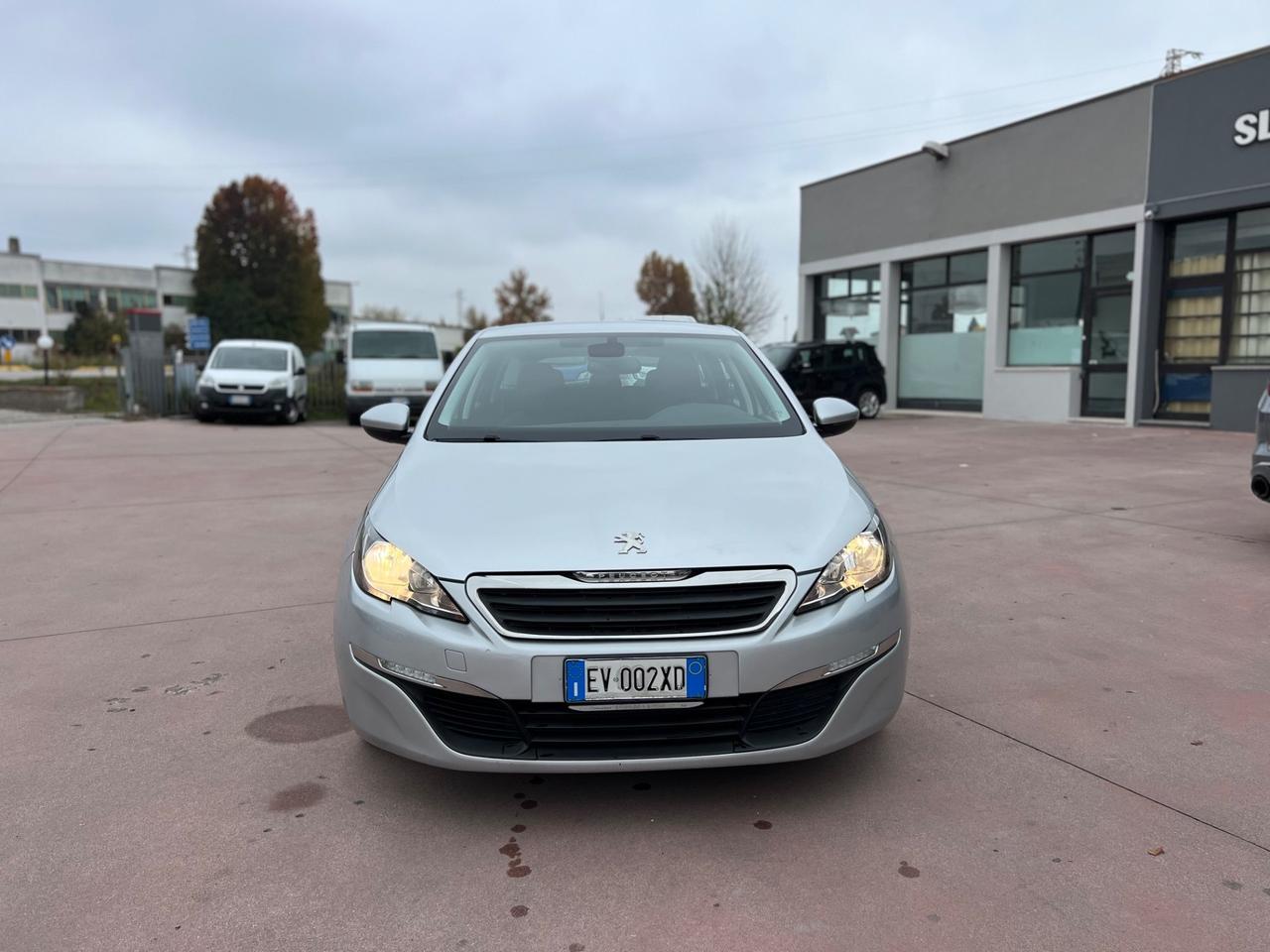 Peugeot 308 1.6 e-HDi 115 CV Stop&Start Active