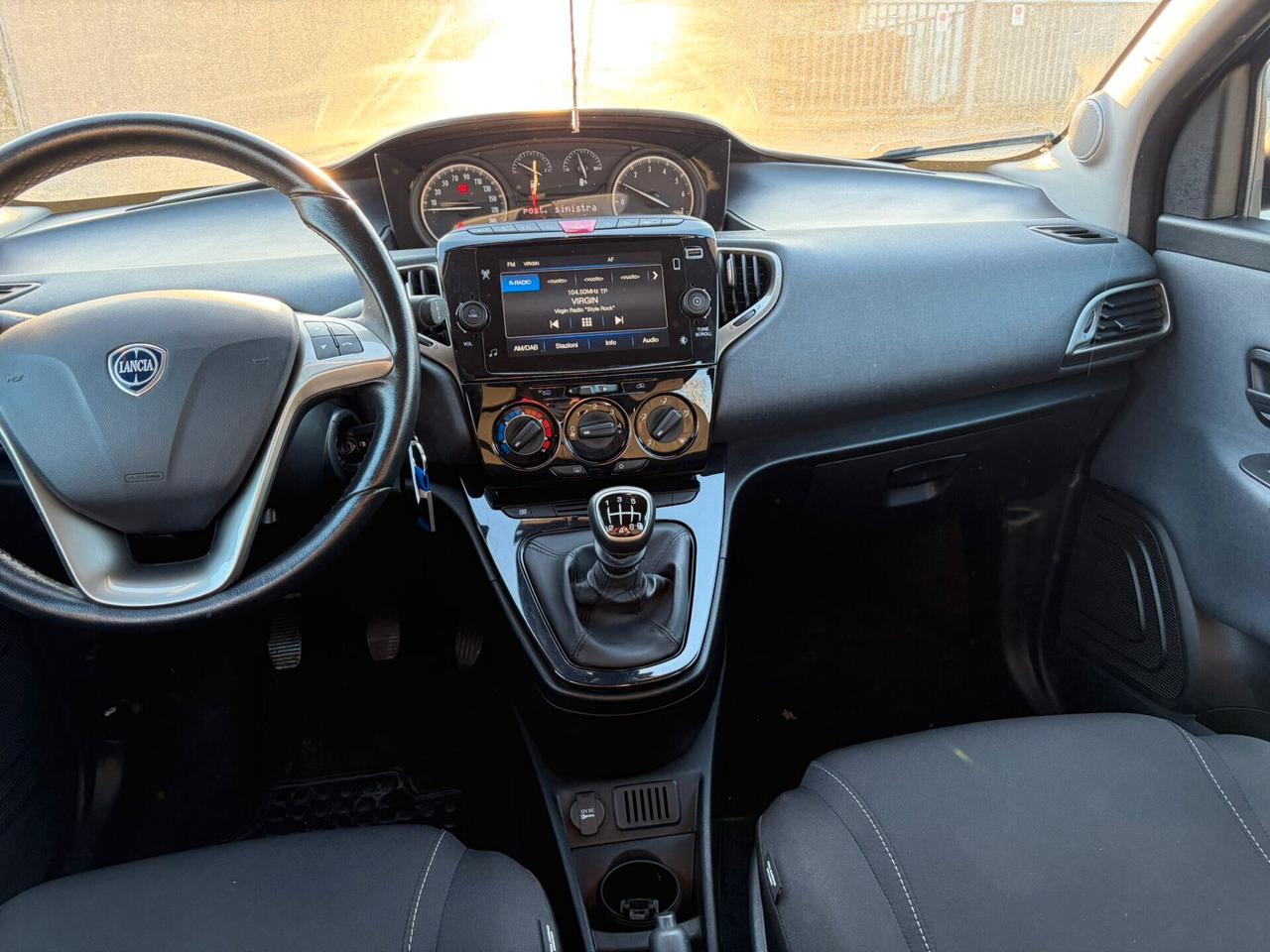 Lancia Ypsilon 1.0 FireFly 5 porte S&S Hybrid Alberta Ferretti