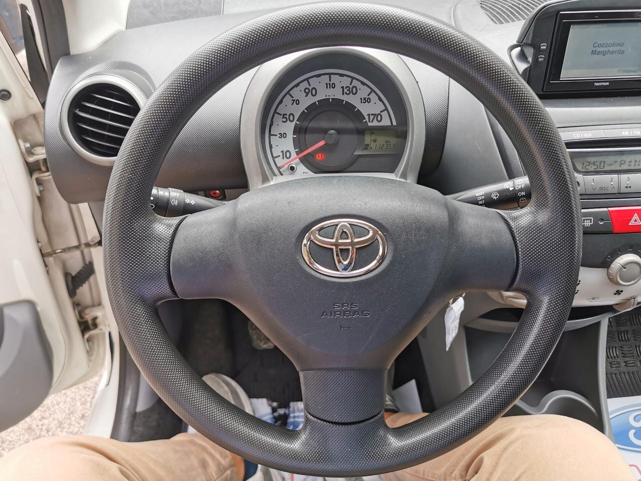 Toyota Aygo 1.0 12V VVT-i 3 porte Now Connect