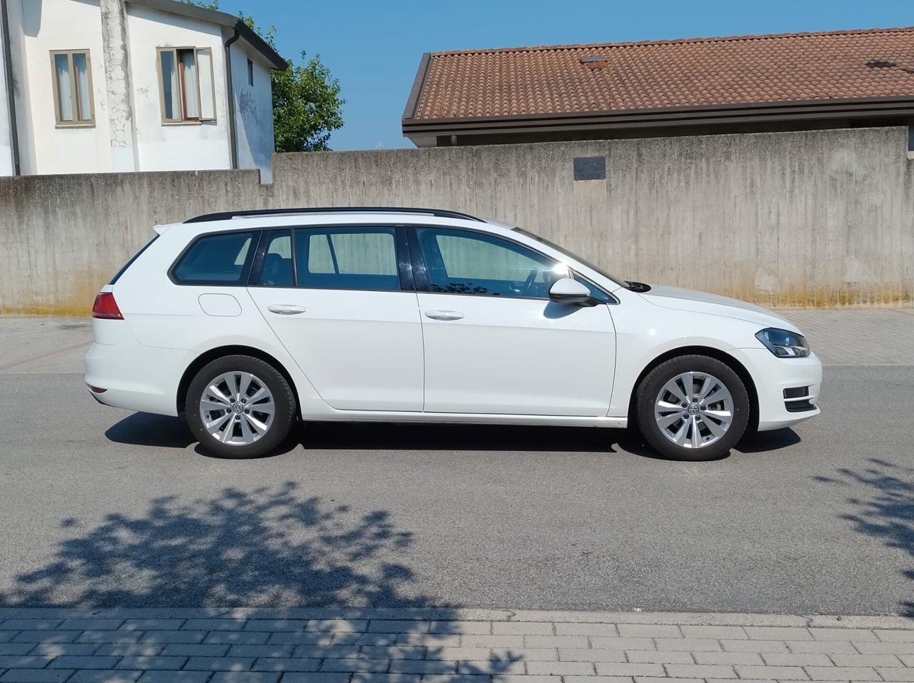 Volkswagen Golf Variant 1.6 tdi 110cv CAMBIO MANUALE