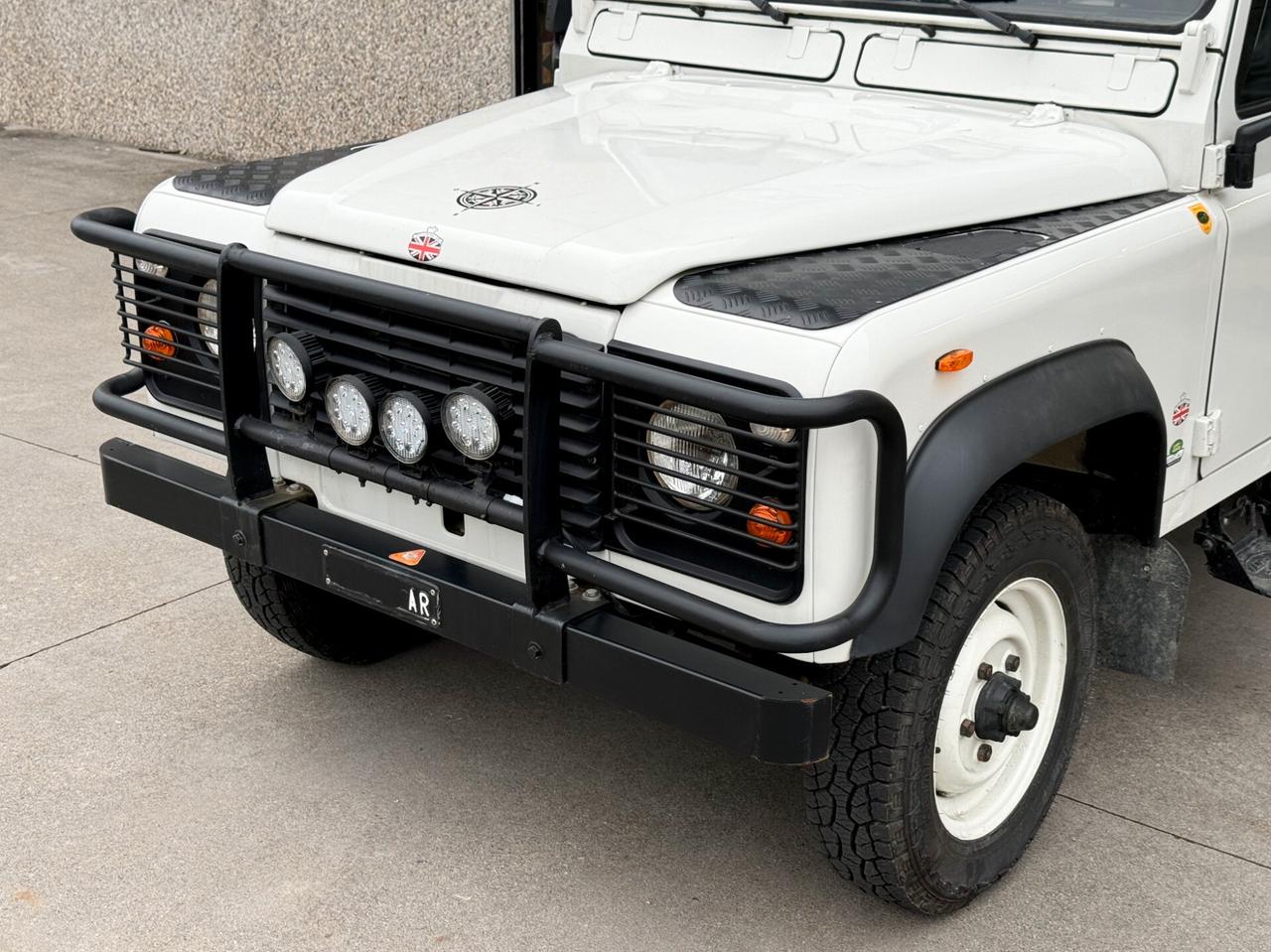 Land Rover Defender 90 Hard-top