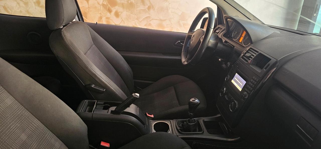 Mercedes-benz A 160 BlueEFFICIENCY Coupé Elegance