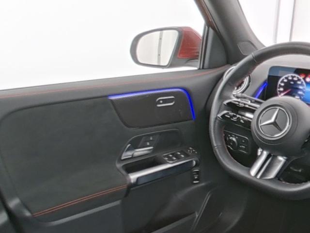 MERCEDES GLB 200 PREMIUM AMG PLUS