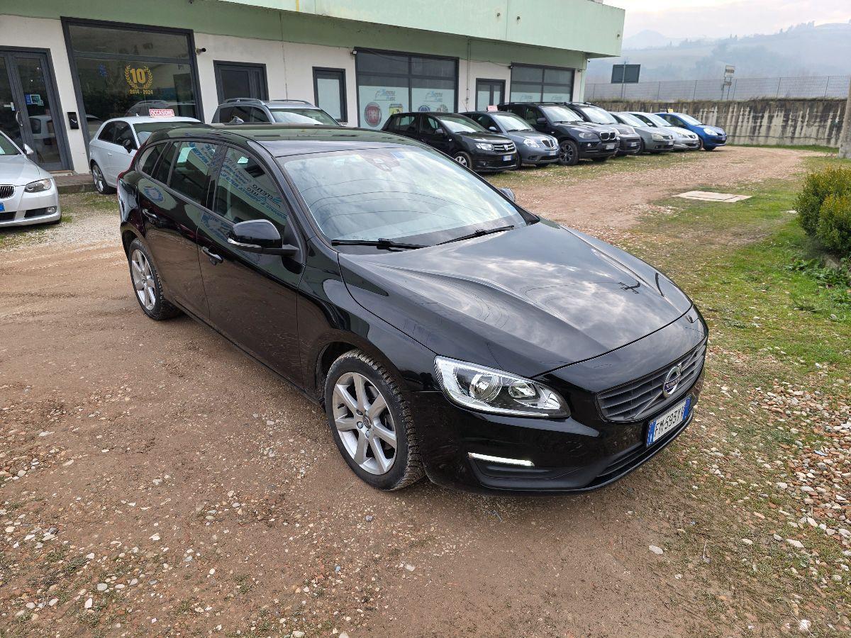 VOLVO V60 2.0 DIESEL D2 OK NEO GARAN FINAZ