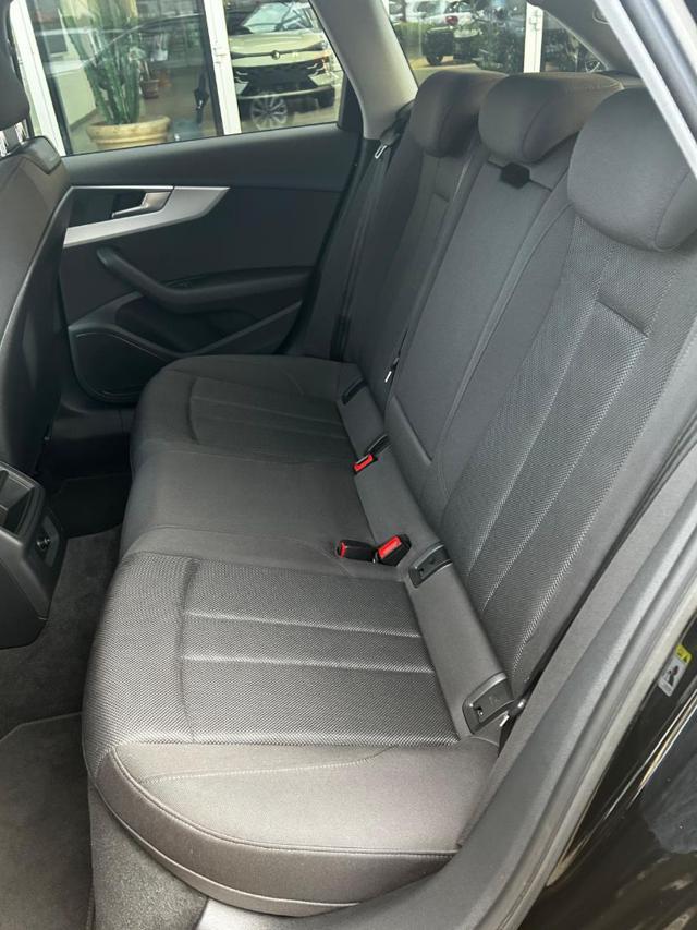 AUDI A4 Avant 30 TDI/136 CV S tronic NEO PATENTATO