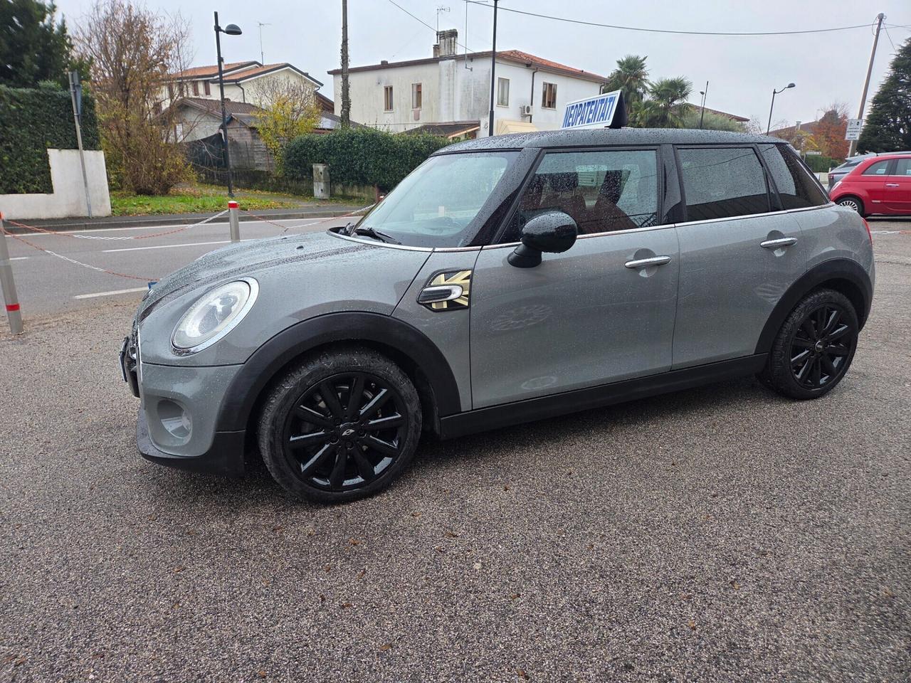 Mini Cooper 5 porte NEOPATENTATI - 2014