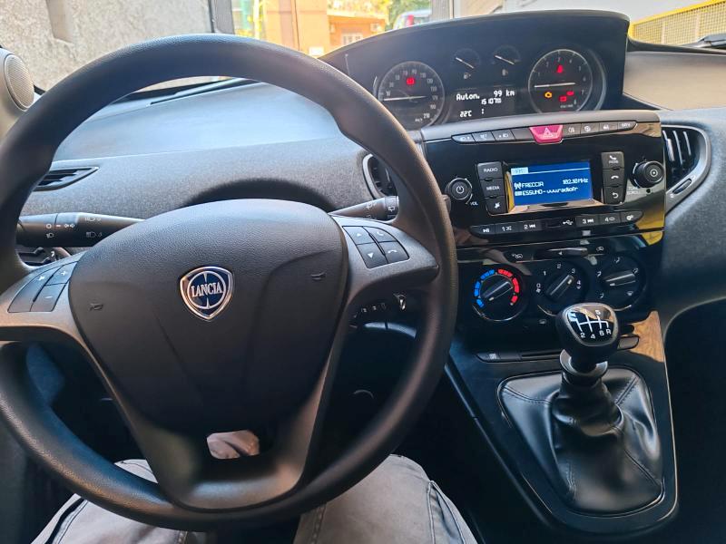 Lancia Ypsilon 5 Porte Ypsilon 1.0 hybrid Silver s&s 70cv