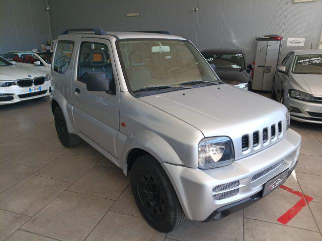 SUZUKI Jimny 1.3i 16V cat 4WD JLX